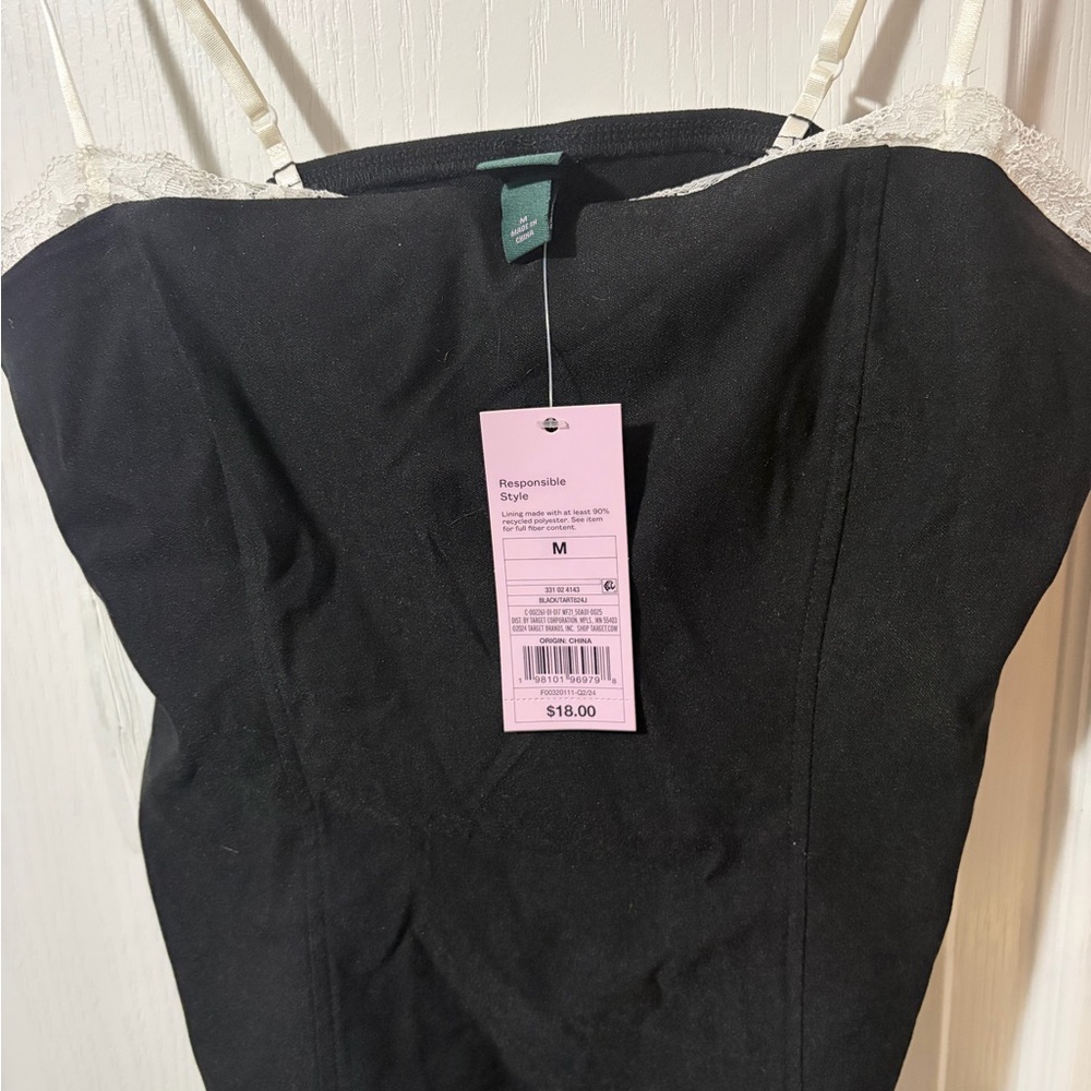 New w/tags Wild fable, target Chic Black and White Lace top size medium